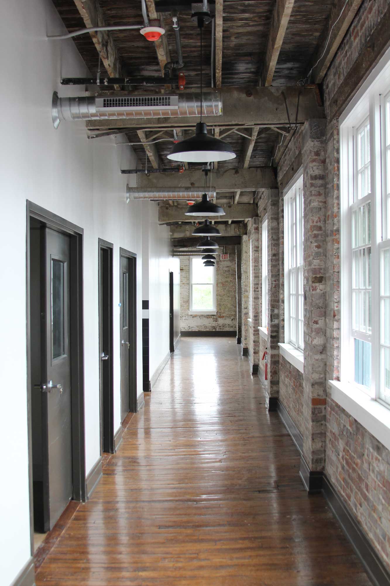 Interior hallway in 27 Chandler